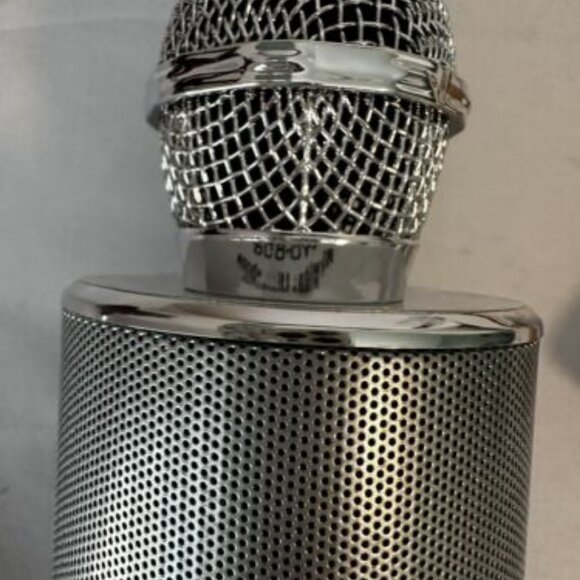 Wireless Bluetooth Karaoke Microphone - Picture 3 of 9
